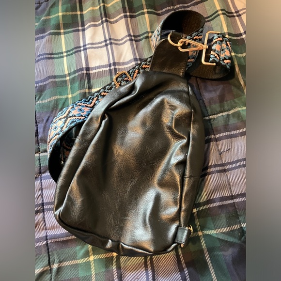 Black shoulder purse - Picture 2 of 8